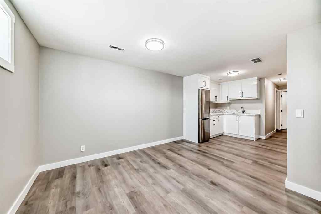 MLS® A2256197 - 2412 17 Avenue SW in Scarboro/Sunalta West Calgary, Residential