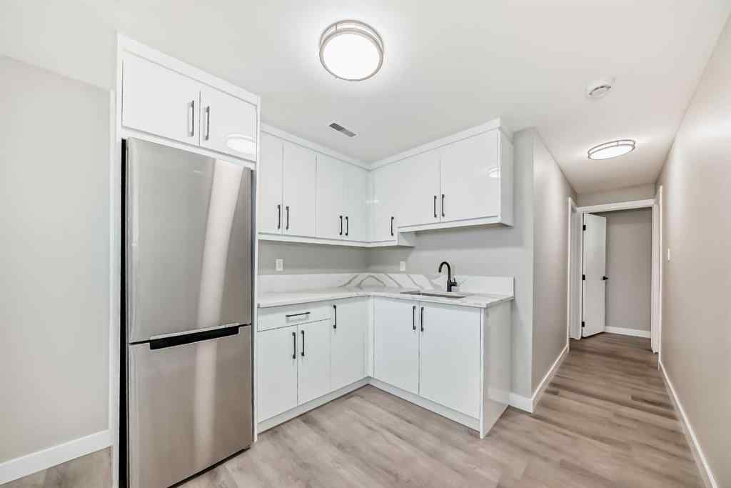 MLS® A2256197 - 2412 17 Avenue SW in Scarboro/Sunalta West Calgary, Residential