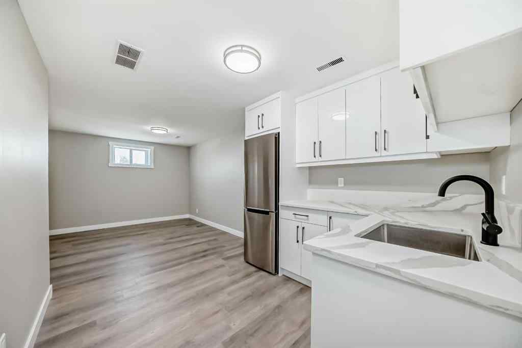 MLS® A2256197 - 2412 17 Avenue SW in Scarboro/Sunalta West Calgary, Residential