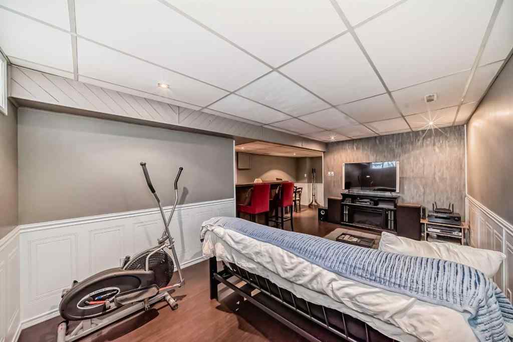 MLS® A2256198 - 554 Whitehill Place NE in Whitehorn Calgary, Residential