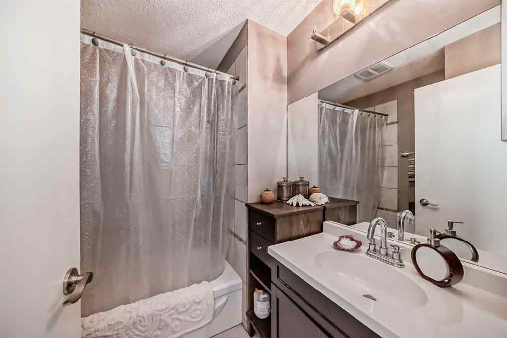MLS® A2256198 - 554 Whitehill Place NE in Whitehorn Calgary, Residential