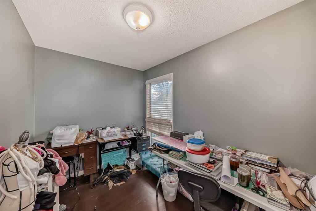 MLS® A2256198 - 554 Whitehill Place NE in Whitehorn Calgary, Residential