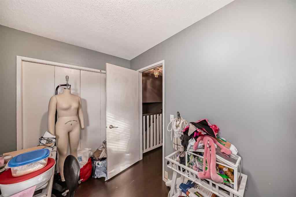 MLS® A2256198 - 554 Whitehill Place NE in Whitehorn Calgary, Residential