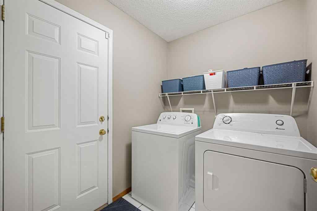MLS® A2256199 - 13015 Bonaventure Drive SE in Lake Bonavista Calgary, Residential