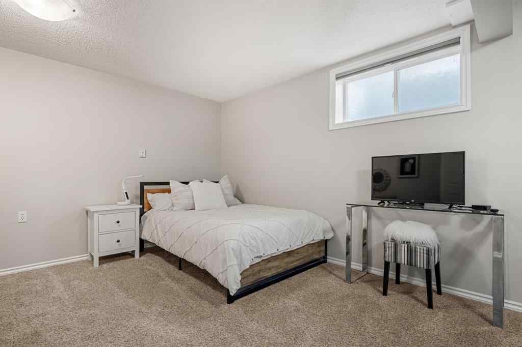 MLS® A2256199 - 13015 Bonaventure Drive SE in Lake Bonavista Calgary, Residential
