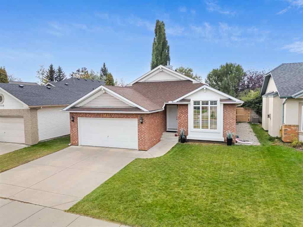 MLS® A2256199 - 13015 Bonaventure Drive SE in Lake Bonavista Calgary, Residential