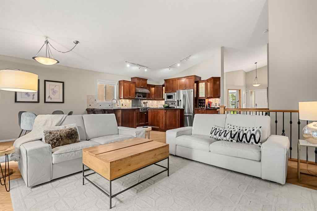 MLS® A2256199 - 13015 Bonaventure Drive SE in Lake Bonavista Calgary, Residential