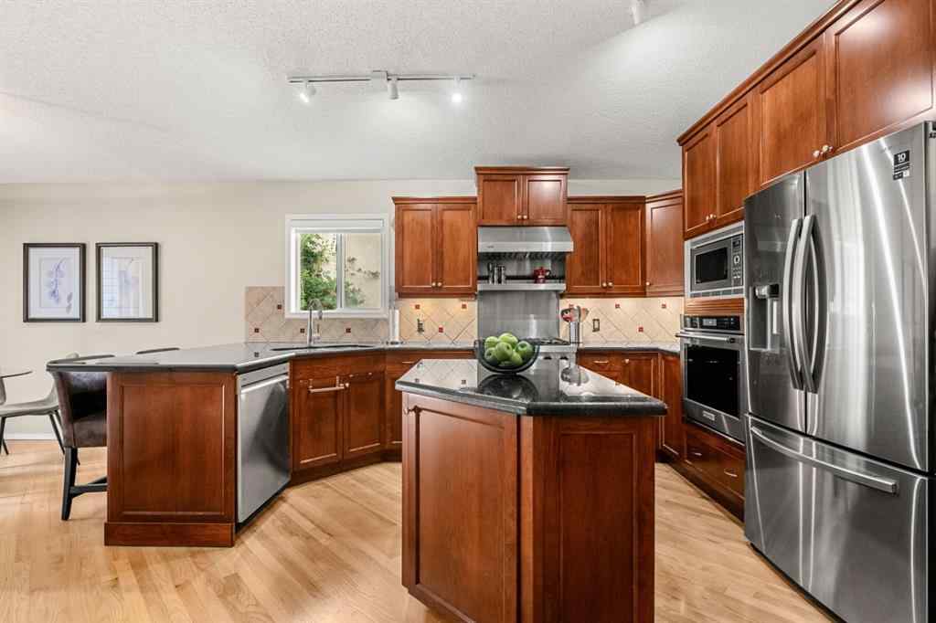 MLS® A2256199 - 13015 Bonaventure Drive SE in Lake Bonavista Calgary, Residential