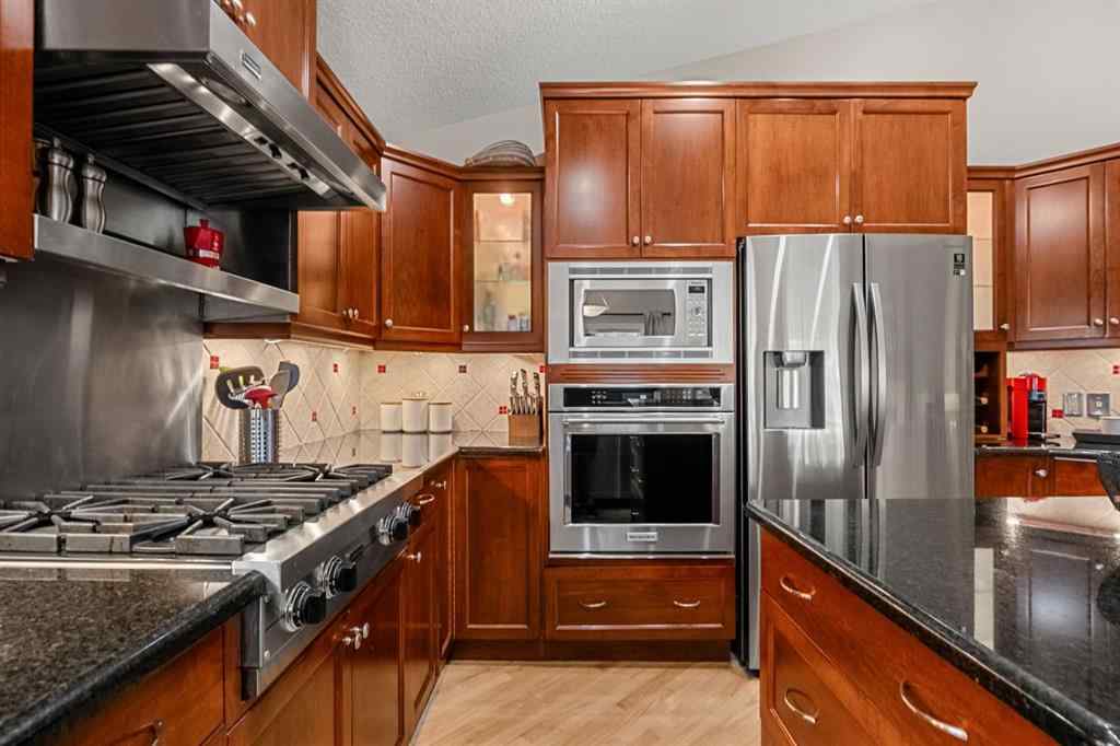 MLS® A2256199 - 13015 Bonaventure Drive SE in Lake Bonavista Calgary, Residential