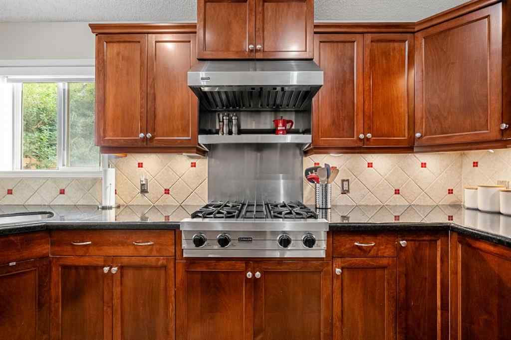 MLS® A2256199 - 13015 Bonaventure Drive SE in Lake Bonavista Calgary, Residential