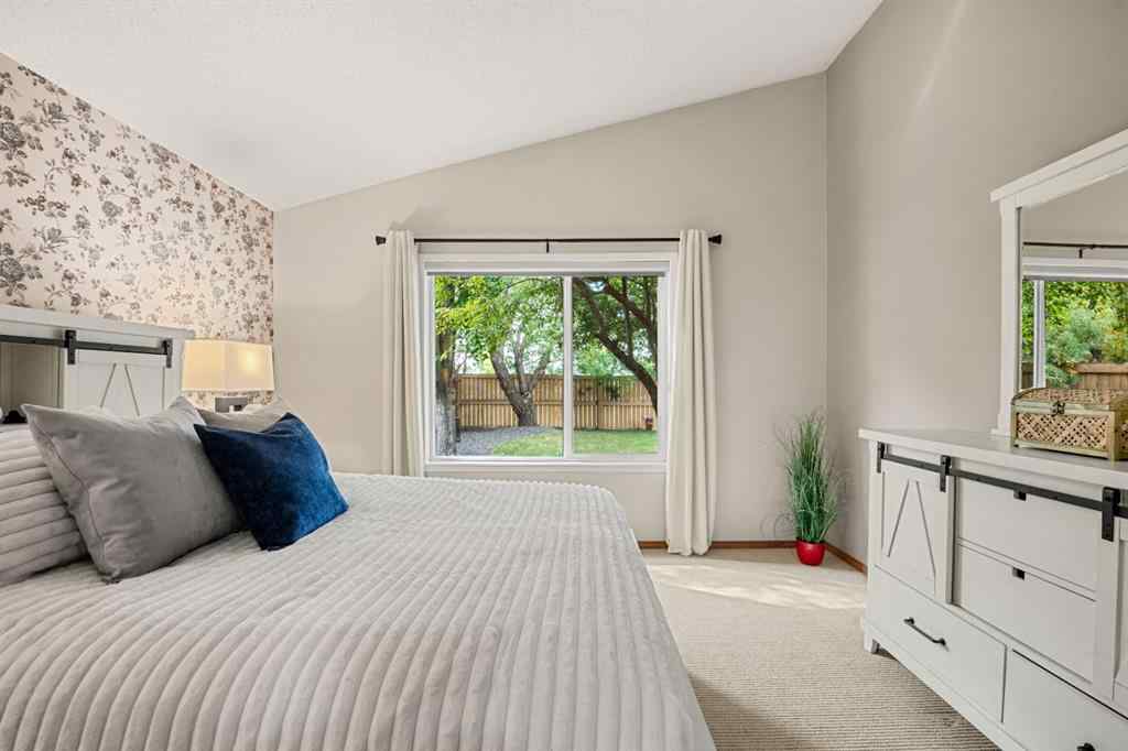 MLS® A2256199 - 13015 Bonaventure Drive SE in Lake Bonavista Calgary, Residential