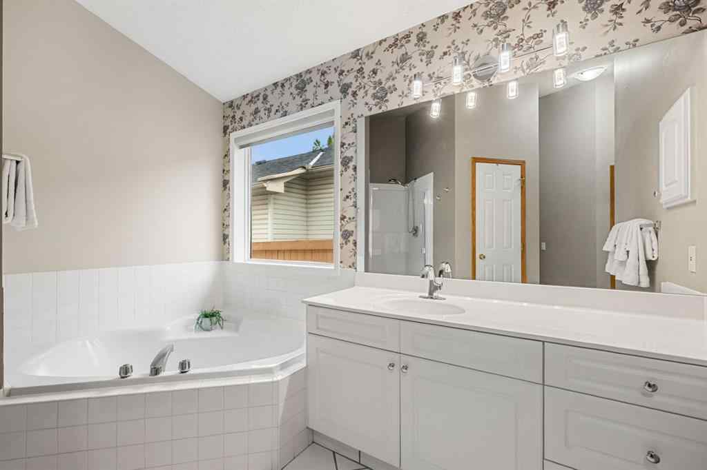 MLS® A2256199 - 13015 Bonaventure Drive SE in Lake Bonavista Calgary, Residential