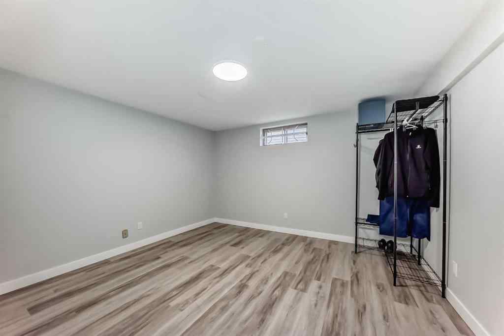 MLS® A2256200 - 424 Rundlehill Way NE in Rundle Calgary, Residential