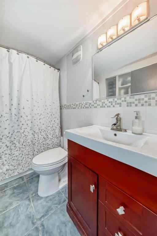 MLS® A2256200 - 424 Rundlehill Way NE in Rundle Calgary, Residential