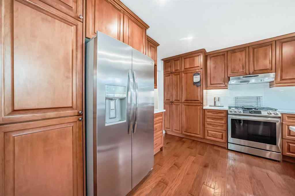 MLS® A2256200 - 424 Rundlehill Way NE in Rundle Calgary, Residential