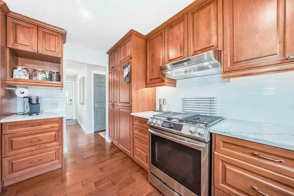 MLS® A2256200 - 424 Rundlehill Way NE in Rundle Calgary, Residential