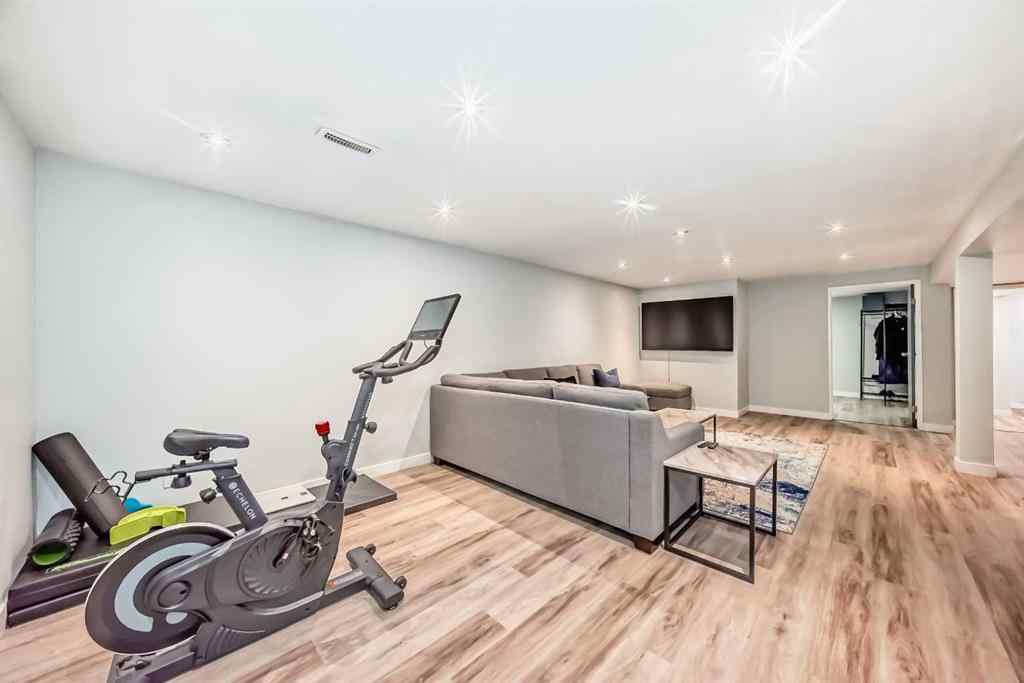 MLS® A2256200 - 424 Rundlehill Way NE in Rundle Calgary, Residential