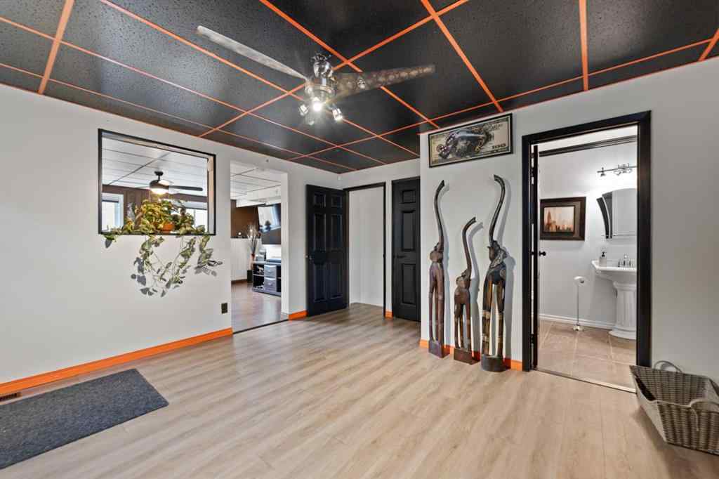 MLS® A2256201 - 6024 28 Avenue NE in Pineridge Calgary, Residential