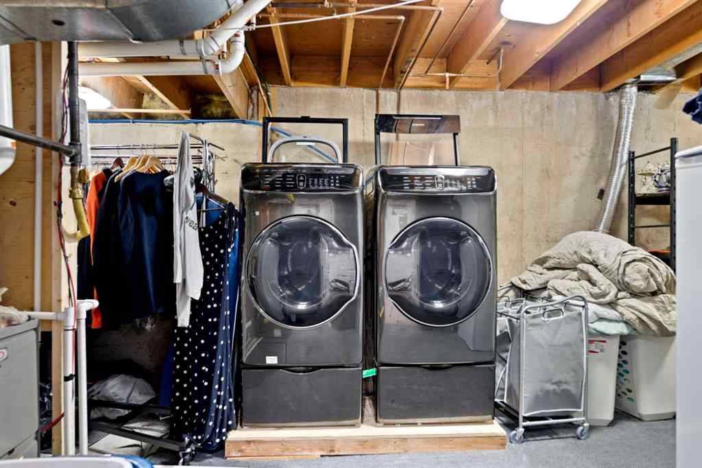 MLS® A2256201 - 6024 28 Avenue NE in Pineridge Calgary, Residential