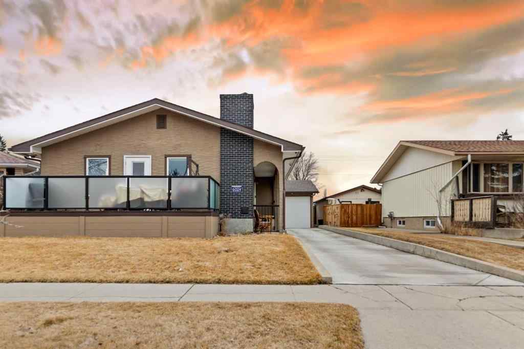 MLS® A2256201 - 6024 28 Avenue NE in Pineridge Calgary, Residential