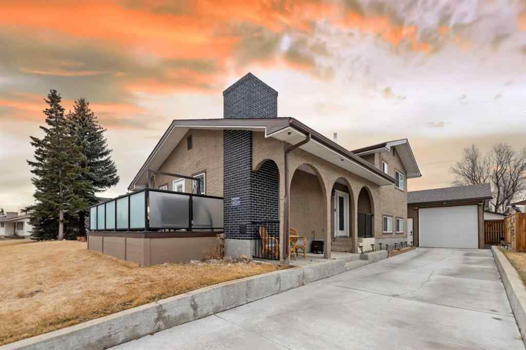 MLS® A2256201 - 6024 28 Avenue NE in Pineridge Calgary, Residential