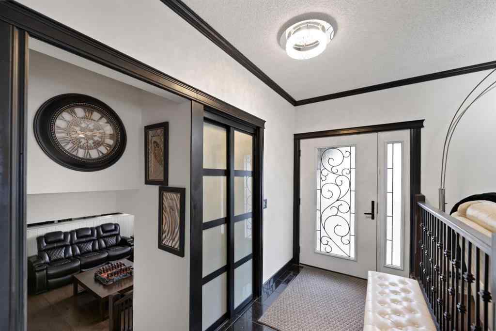 MLS® A2256201 - 6024 28 Avenue NE in Pineridge Calgary, Residential