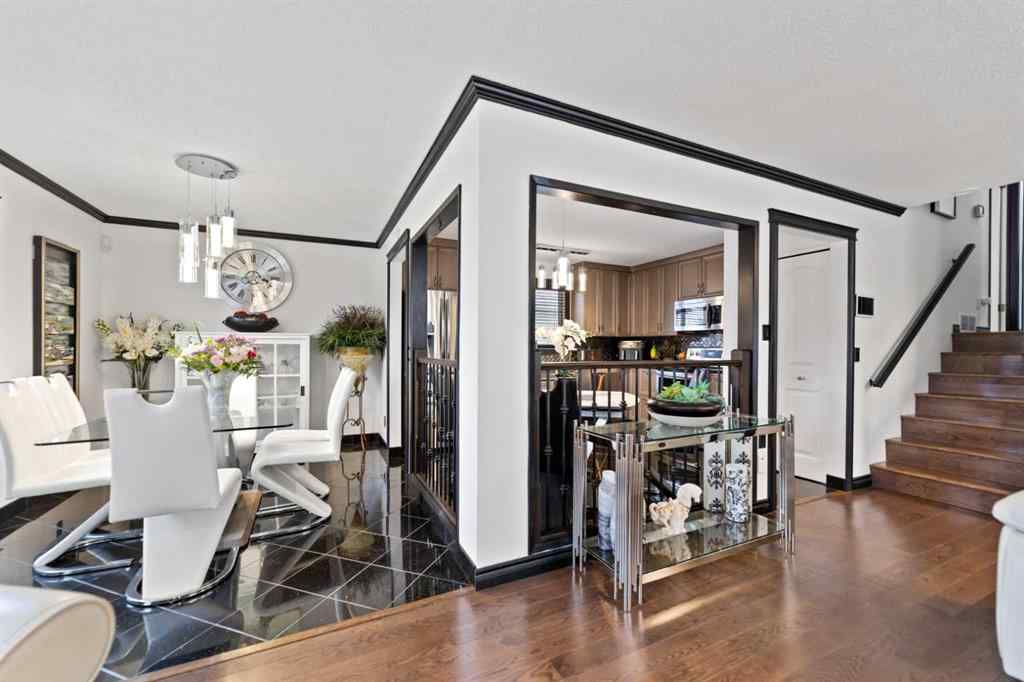 MLS® A2256201 - 6024 28 Avenue NE in Pineridge Calgary, Residential