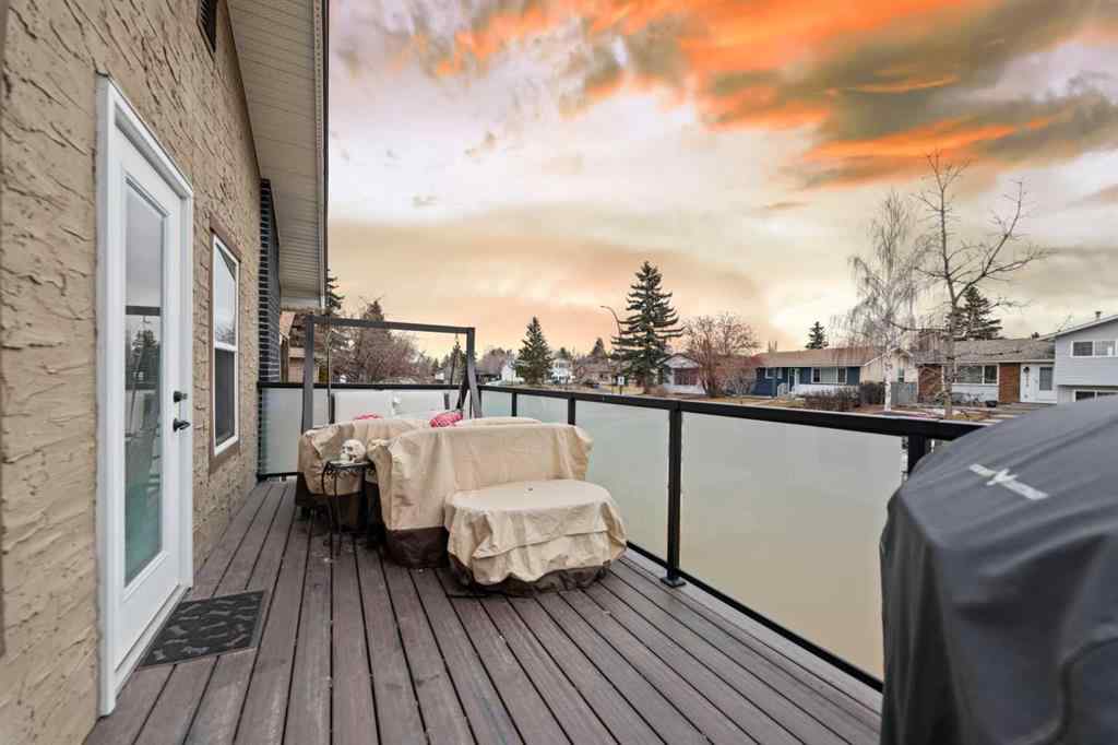 MLS® A2256201 - 6024 28 Avenue NE in Pineridge Calgary, Residential