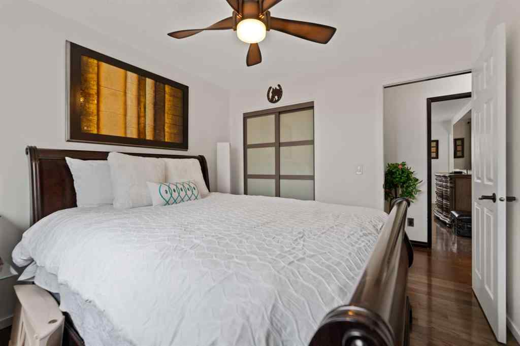 MLS® A2256201 - 6024 28 Avenue NE in Pineridge Calgary, Residential