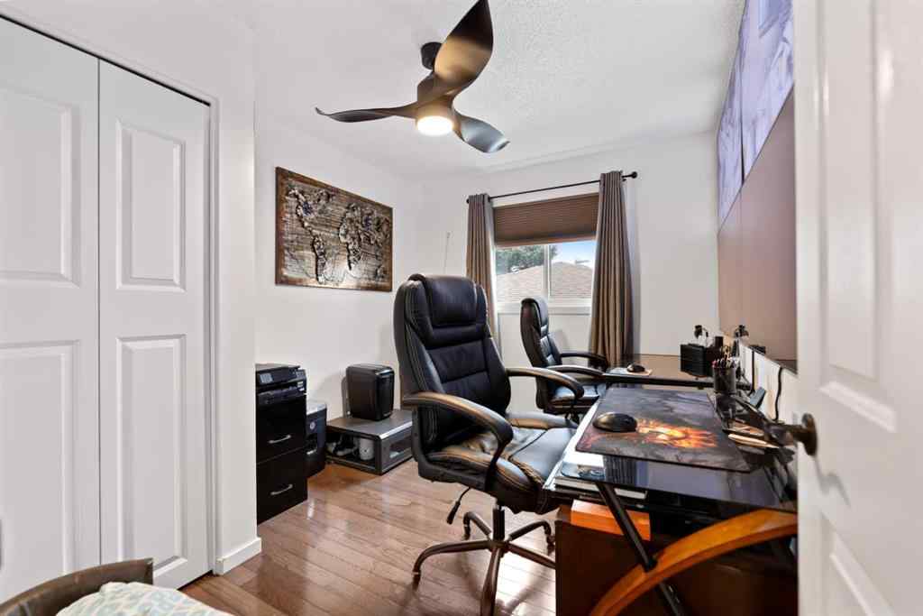 MLS® A2256201 - 6024 28 Avenue NE in Pineridge Calgary, Residential