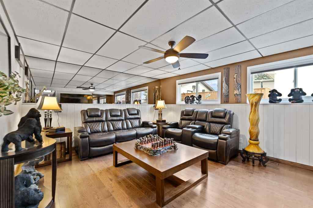 MLS® A2256201 - 6024 28 Avenue NE in Pineridge Calgary, Residential