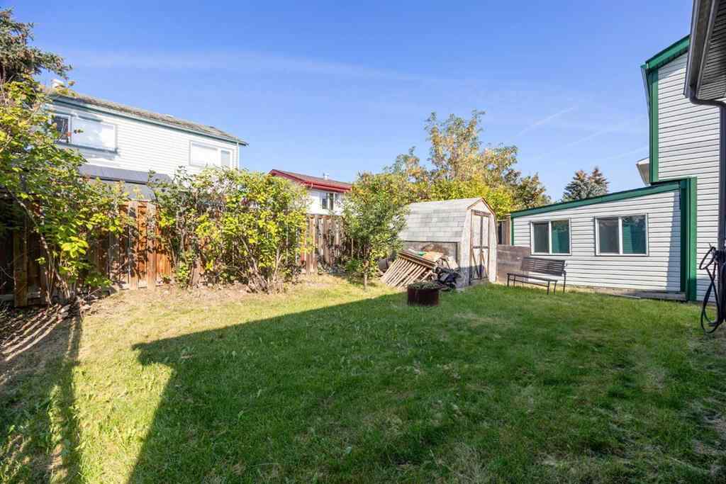 MLS® A2256207 - 226 Windsor Drive  in Thickwood Fort McMurray, Residential