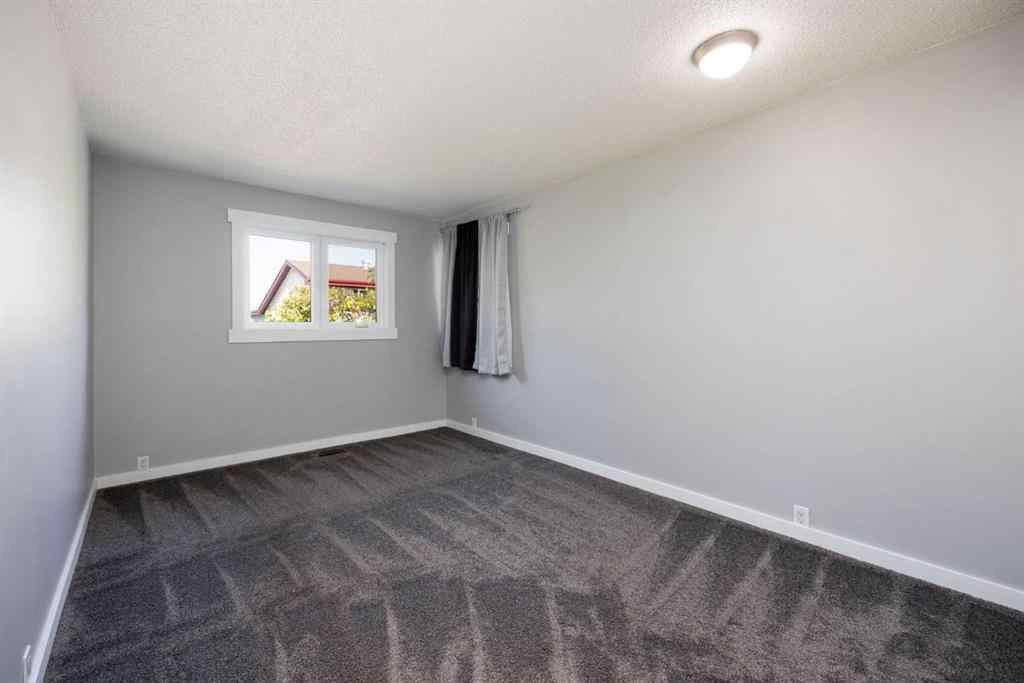 MLS® A2256207 - 226 Windsor Drive  in Thickwood Fort McMurray, Residential