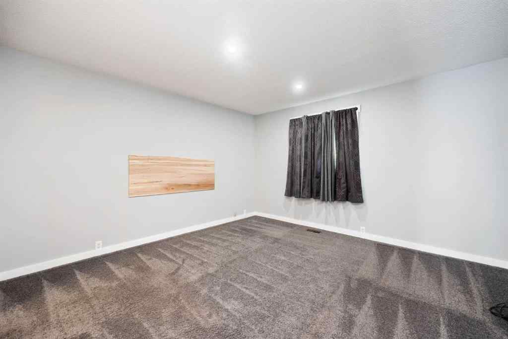 MLS® A2256207 - 226 Windsor Drive  in Thickwood Fort McMurray, Residential