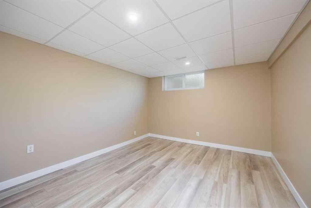 MLS® A2256207 - 226 Windsor Drive  in Thickwood Fort McMurray, Residential