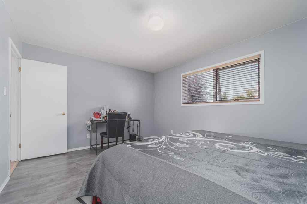MLS® A2256208 - 364 Heritage Crescent W in Heritage Heights Lethbridge, Residential