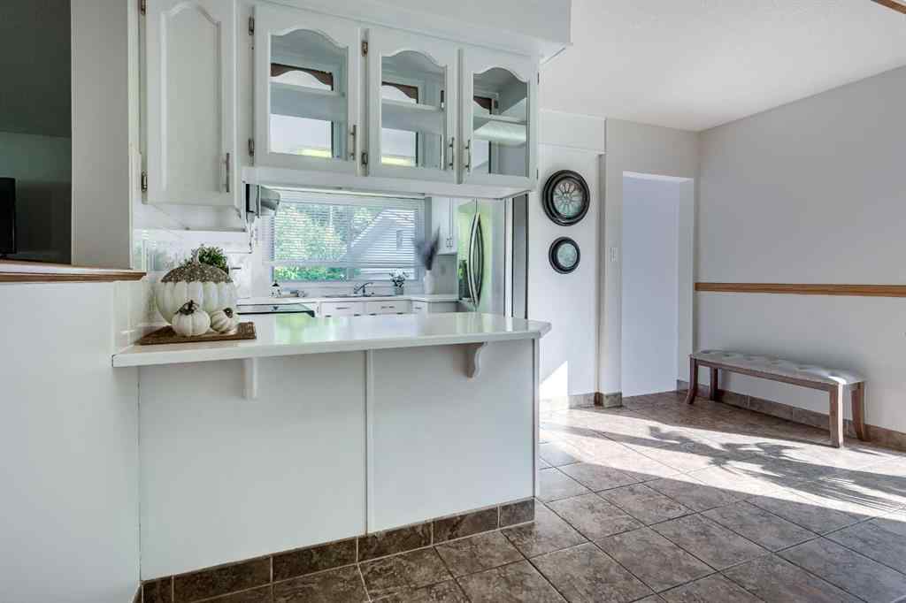 MLS® A2256209 - 6 Standish Close  in Sunnybrook Red Deer, Residential