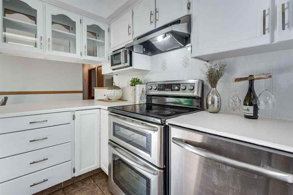 MLS® A2256209 - 6 Standish Close  in Sunnybrook Red Deer, Residential