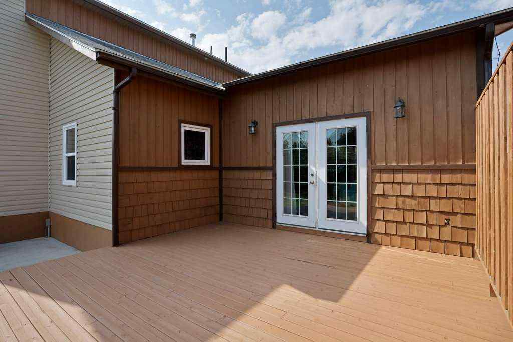 MLS® A2256210 - 521 Tulip Street  in NONE Rosemary, Residential