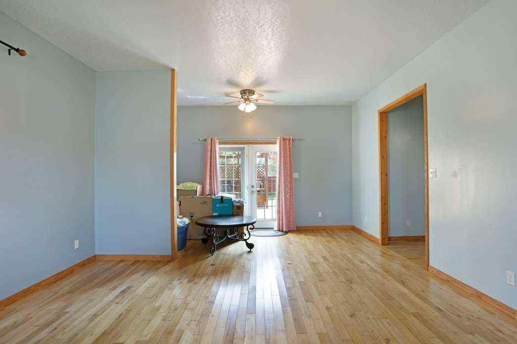 MLS® A2256210 - 521 Tulip Street  in NONE Rosemary, Residential