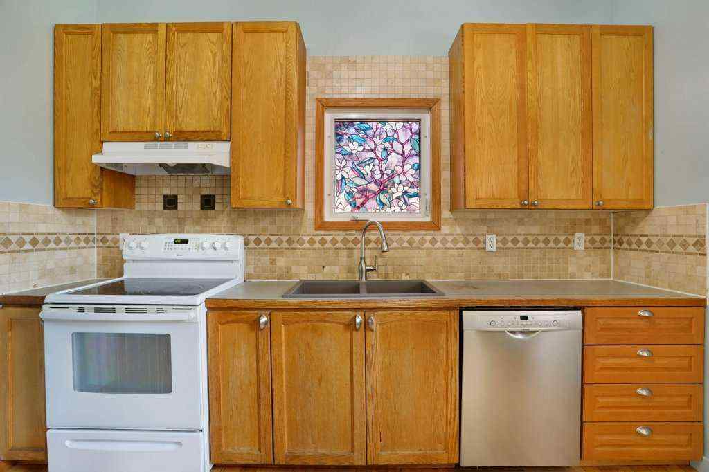 MLS® A2256210 - 521 Tulip Street  in NONE Rosemary, Residential