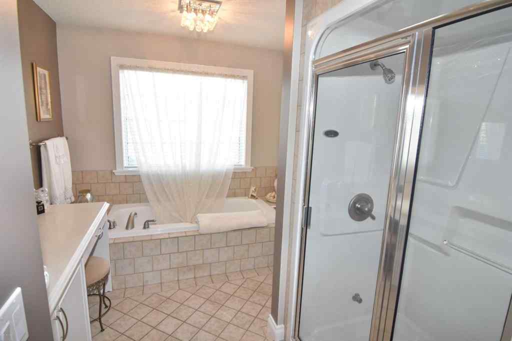 MLS® A2256211 - 148 Scenic View Close NW in Scenic Acres Calgary, Residential