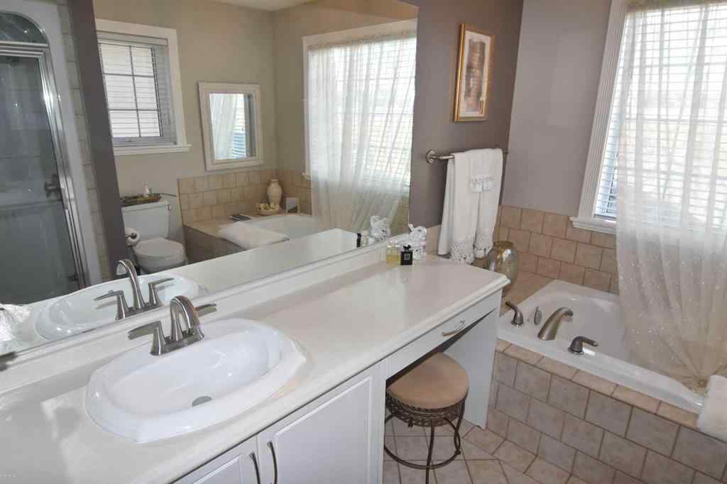 MLS® A2256211 - 148 Scenic View Close NW in Scenic Acres Calgary, Residential