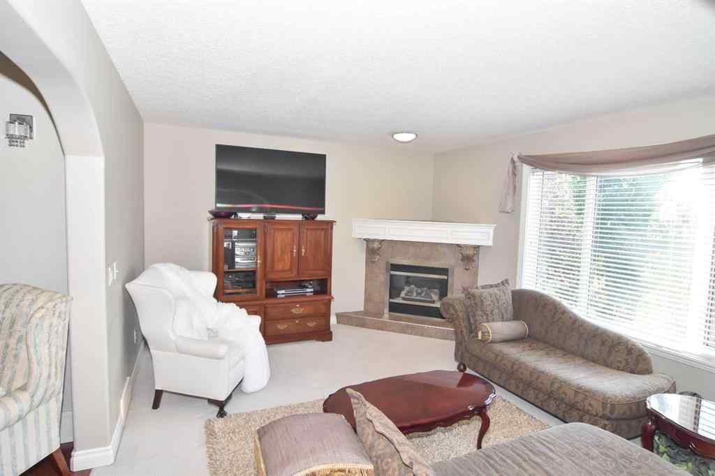 MLS® A2256211 - 148 Scenic View Close NW in Scenic Acres Calgary, Residential
