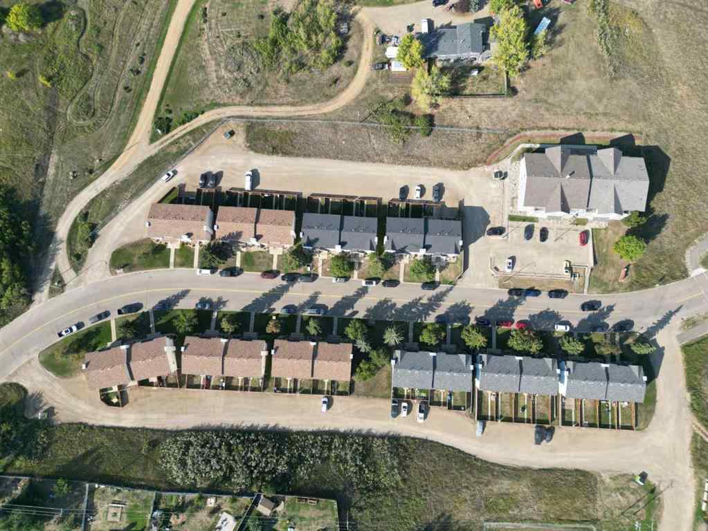 MLS® A2256213 - 8420 99 Avenue  in Rolling Hills Peace River, Commercial