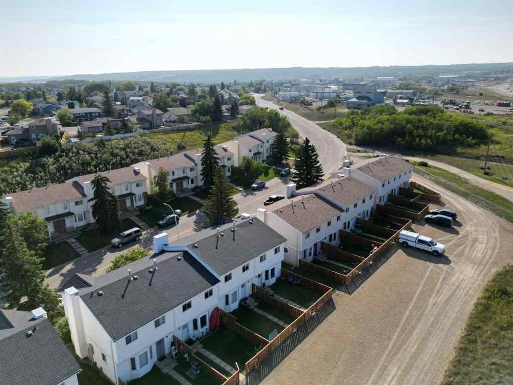MLS® A2256213 - 8420 99 Avenue  in Rolling Hills Peace River, Commercial