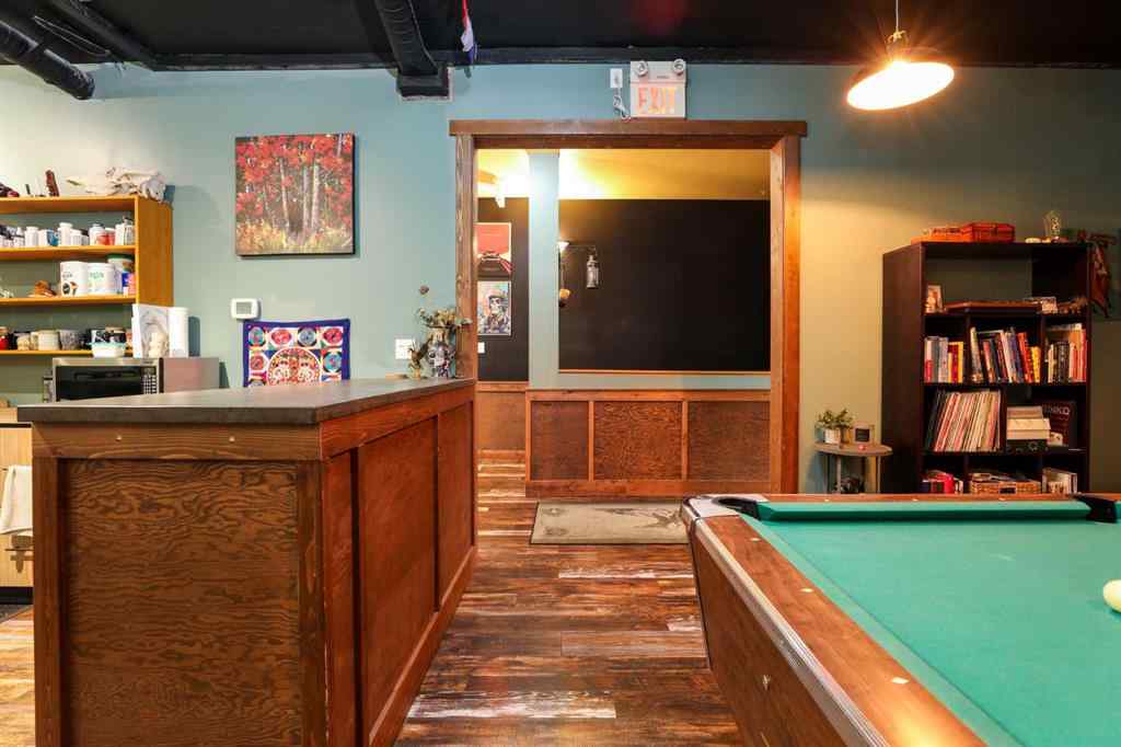MLS® A2256215 - 329 5 Street S in Downtown Lethbridge, Commercial