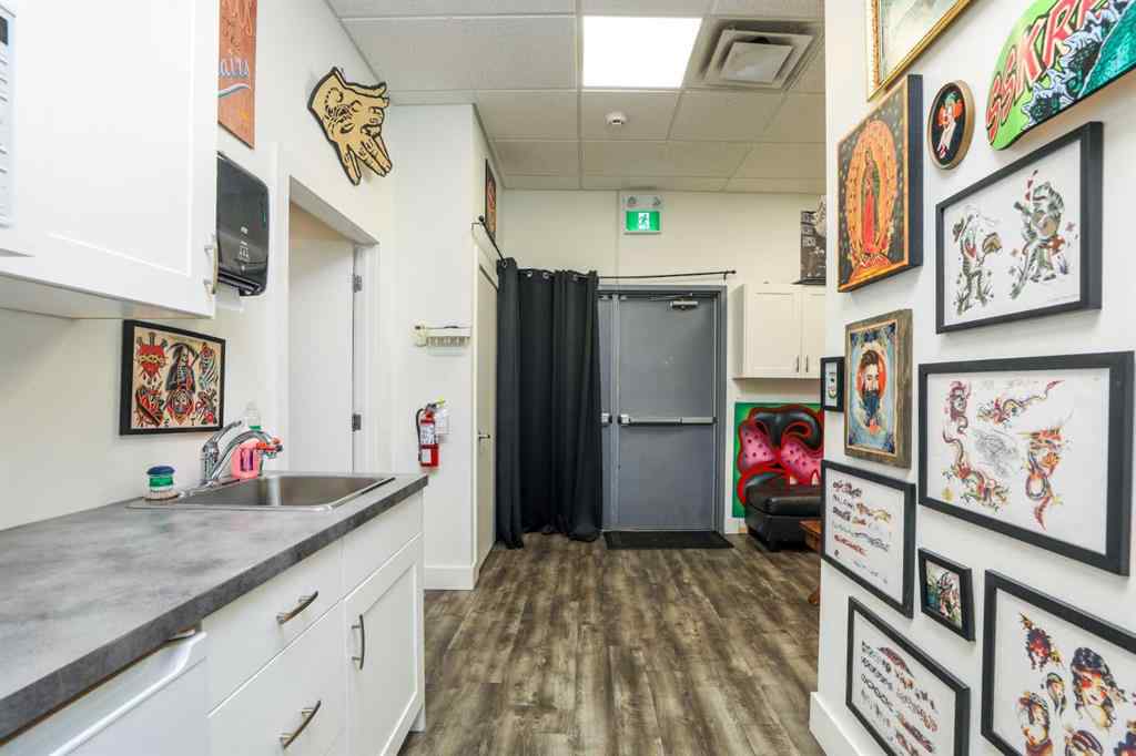 MLS® A2256215 - 329 5 Street S in Downtown Lethbridge, Commercial