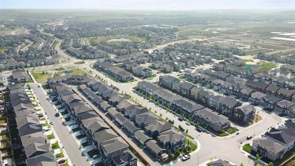 MLS® A2256216 - 408 Yorkville Avenue SW in Yorkville Calgary, Residential