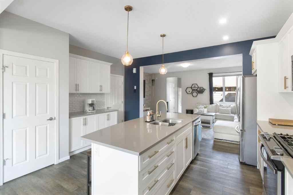MLS® A2256216 - 408 Yorkville Avenue SW in Yorkville Calgary, Residential